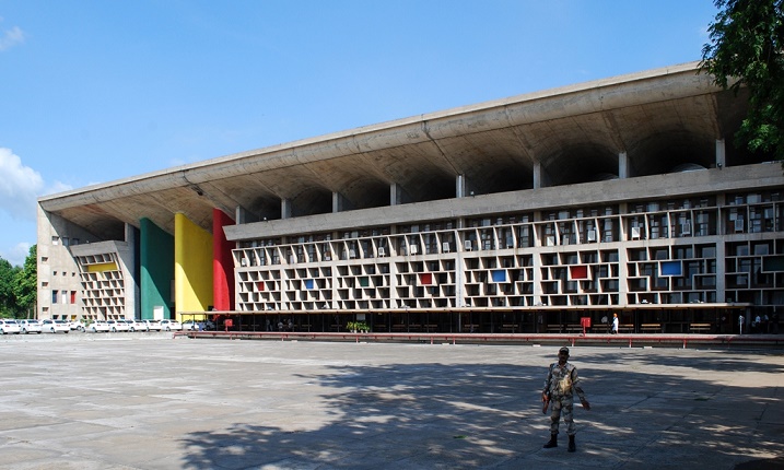 شارل ادوارد ژانره مشهور به لوکوربوزیه Le Corbusier | سیراندیشه ها در شهرسازی | شهر درخشان رادیانت سیتی طرح شهر برازیلیا شهر چندیگر باغ شهر عمودی